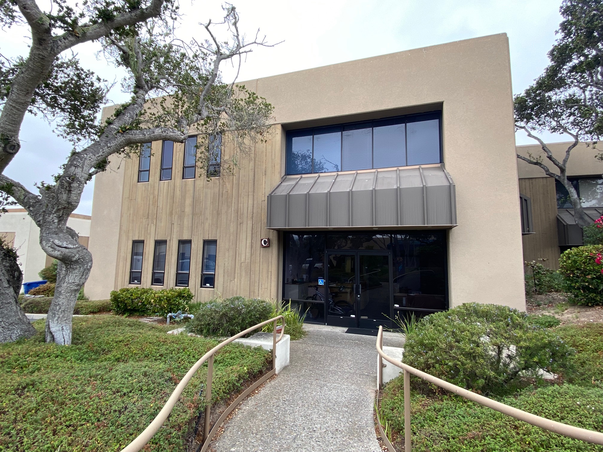 2-Story/R&D Commercial Building for Sale, Monterey